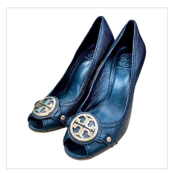 Tory Burch Leticia Black Pebbled Leather Peep-Toe Wedge Wooden Stack Heel Shoes - Picture 6 of 8